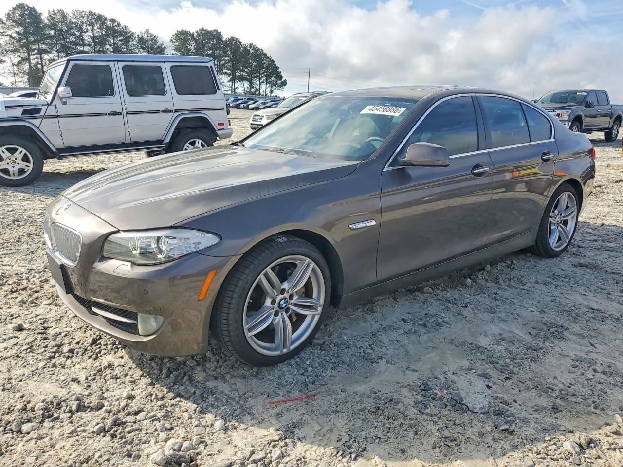550I      2012 Glove Box 5034753