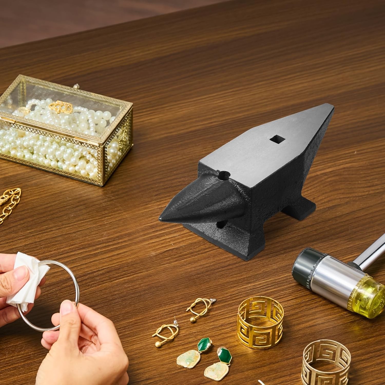 Professional 22 lbs Anvil with Large Work Surface - Essential for Metal Crafts