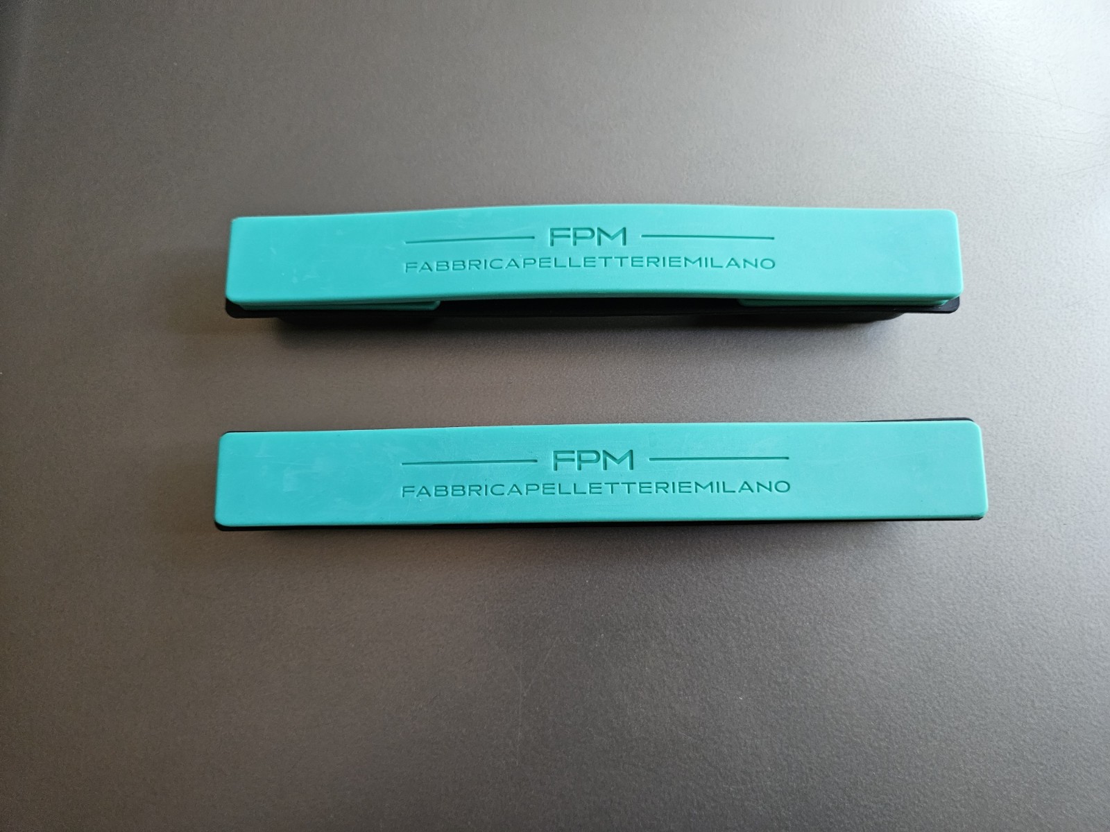 Fabbrica Pelletterie Milano Cabin Handles Plastic Screaming Green