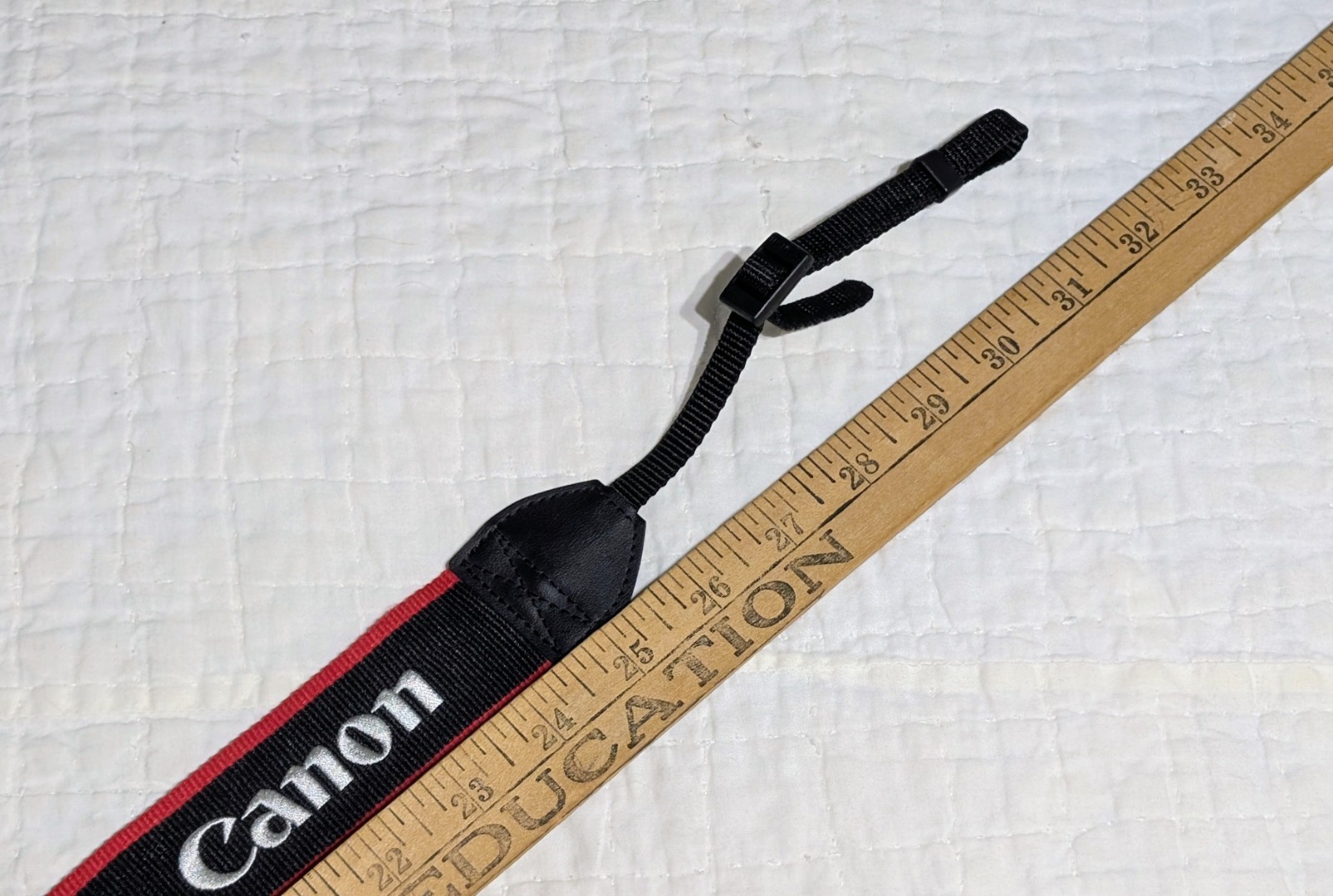 Canon Camera EOS 60D Shoulder Camera Strap OEM Excellent Condition