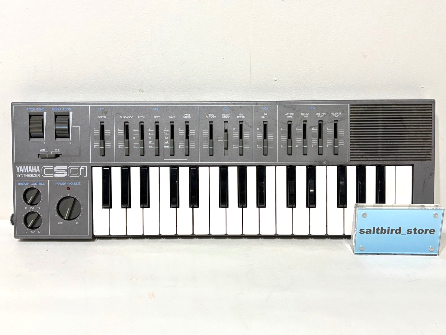 YAMAHA CS01 Analog Monophonic Synthesizer From Japan