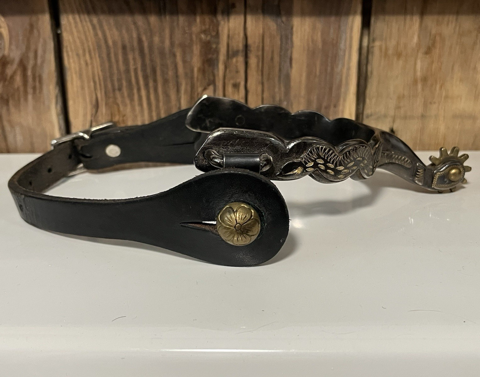 Western Style Spur Rowel Boot Spur w/ Black Leather Strap, Silver-Tone Concho