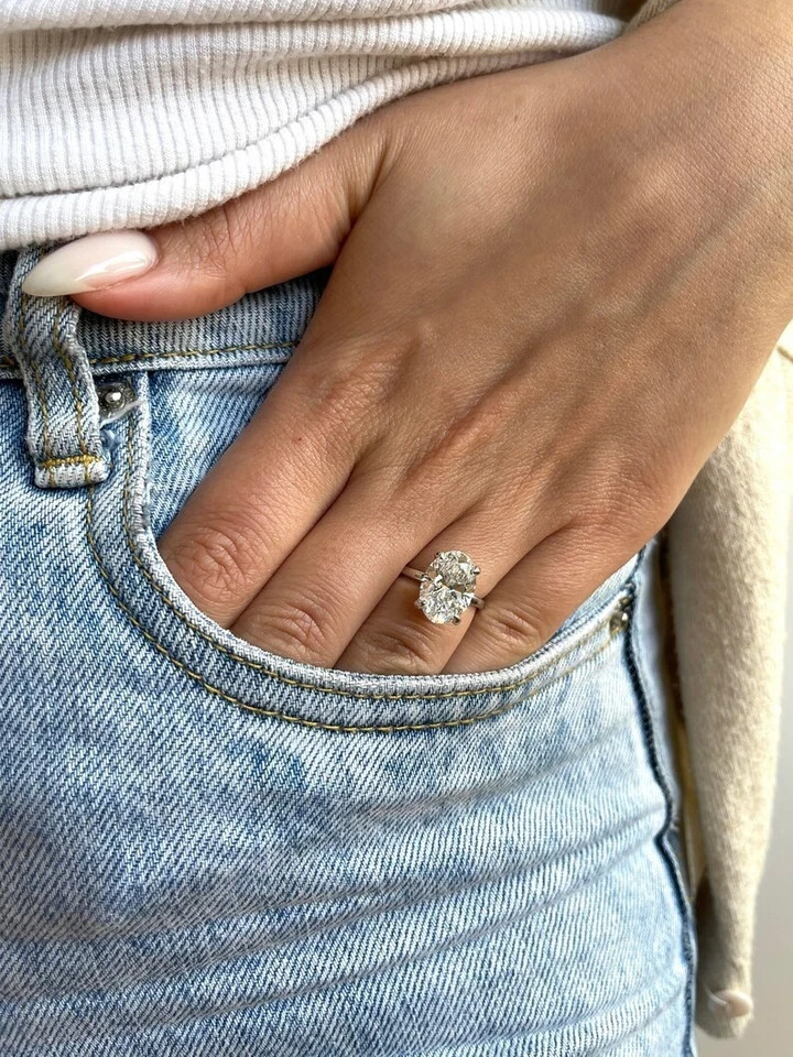 3.90 Ct Moissanite Oval Cut Prong Setting Wedding Engagement Ring