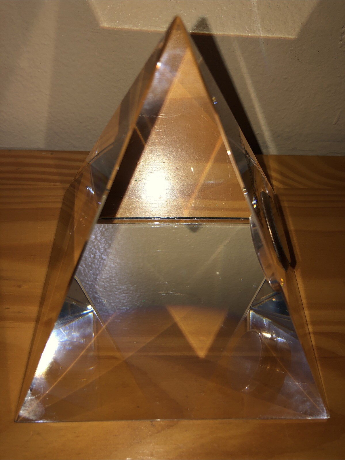 Harrah's Laughlin Casino Glass Pyramid Clock