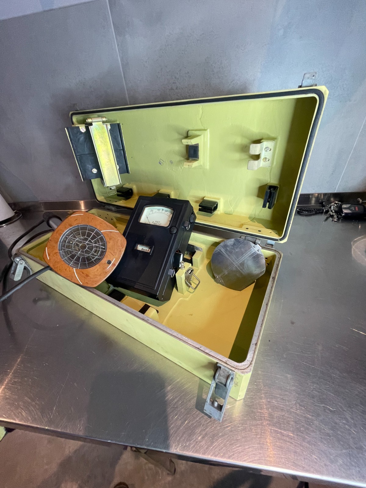 KRB-1 Geiger Counter Radiation Detector  Huge mica window tube SI8B michaelfay