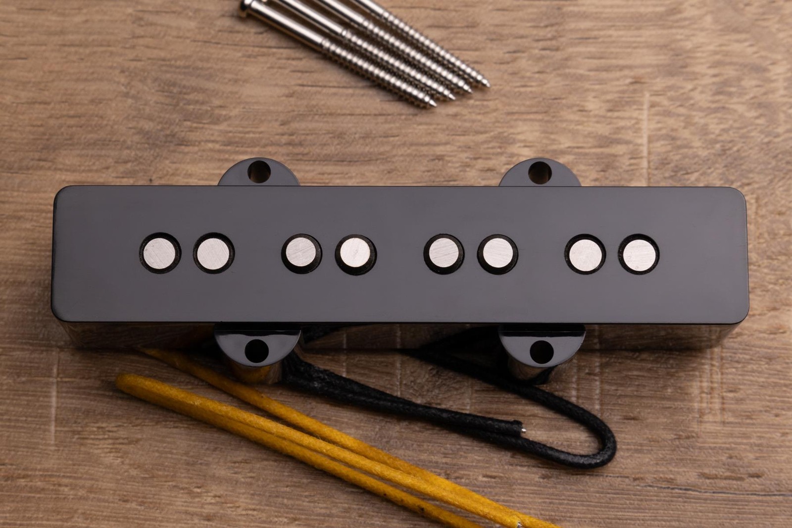 Tonerider Classic J Bass Neck Pickup - flat poles