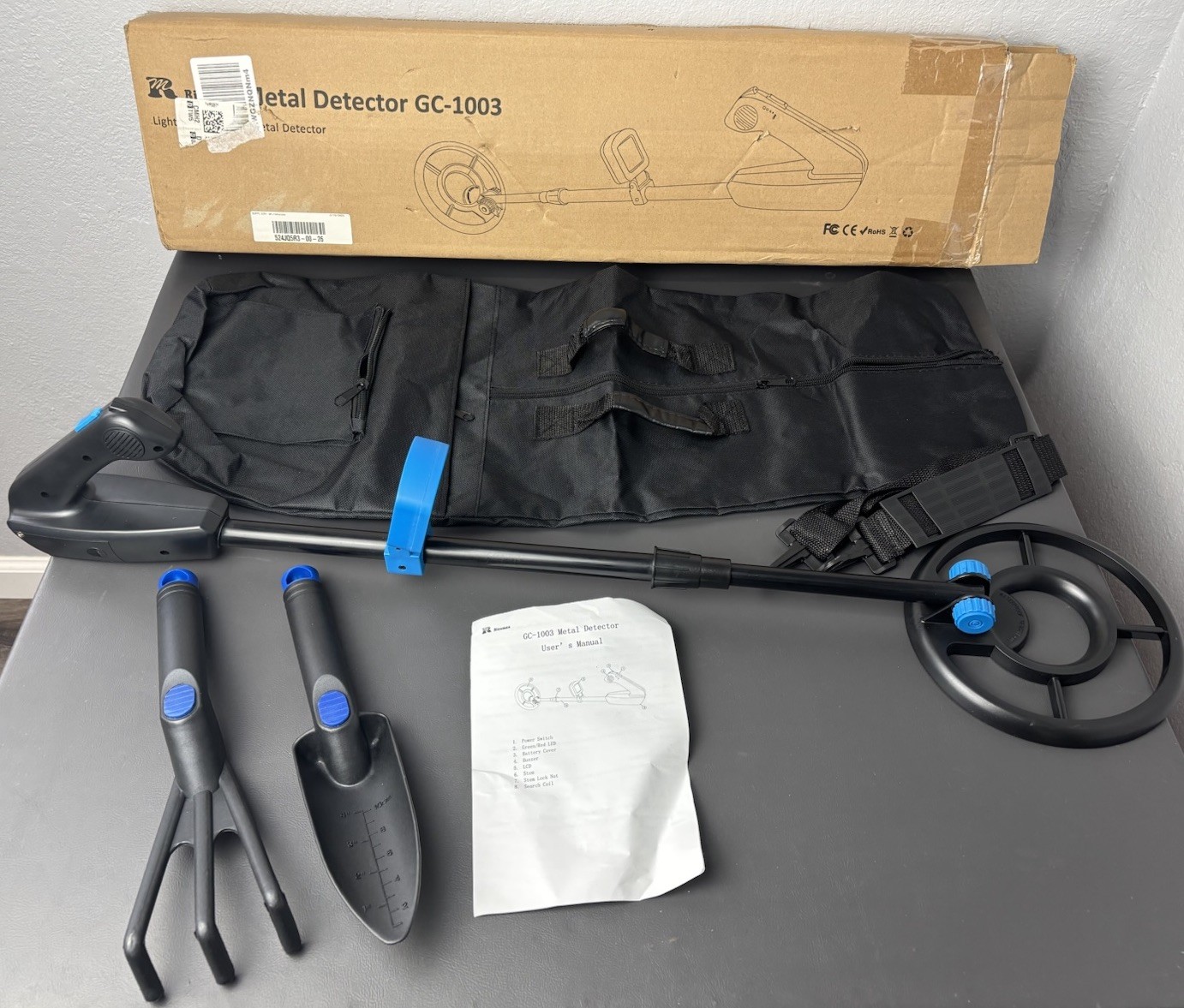 Ricomax GC-1003 Metal Detector Junior For Kids Lightweight W/Case New Opened Box