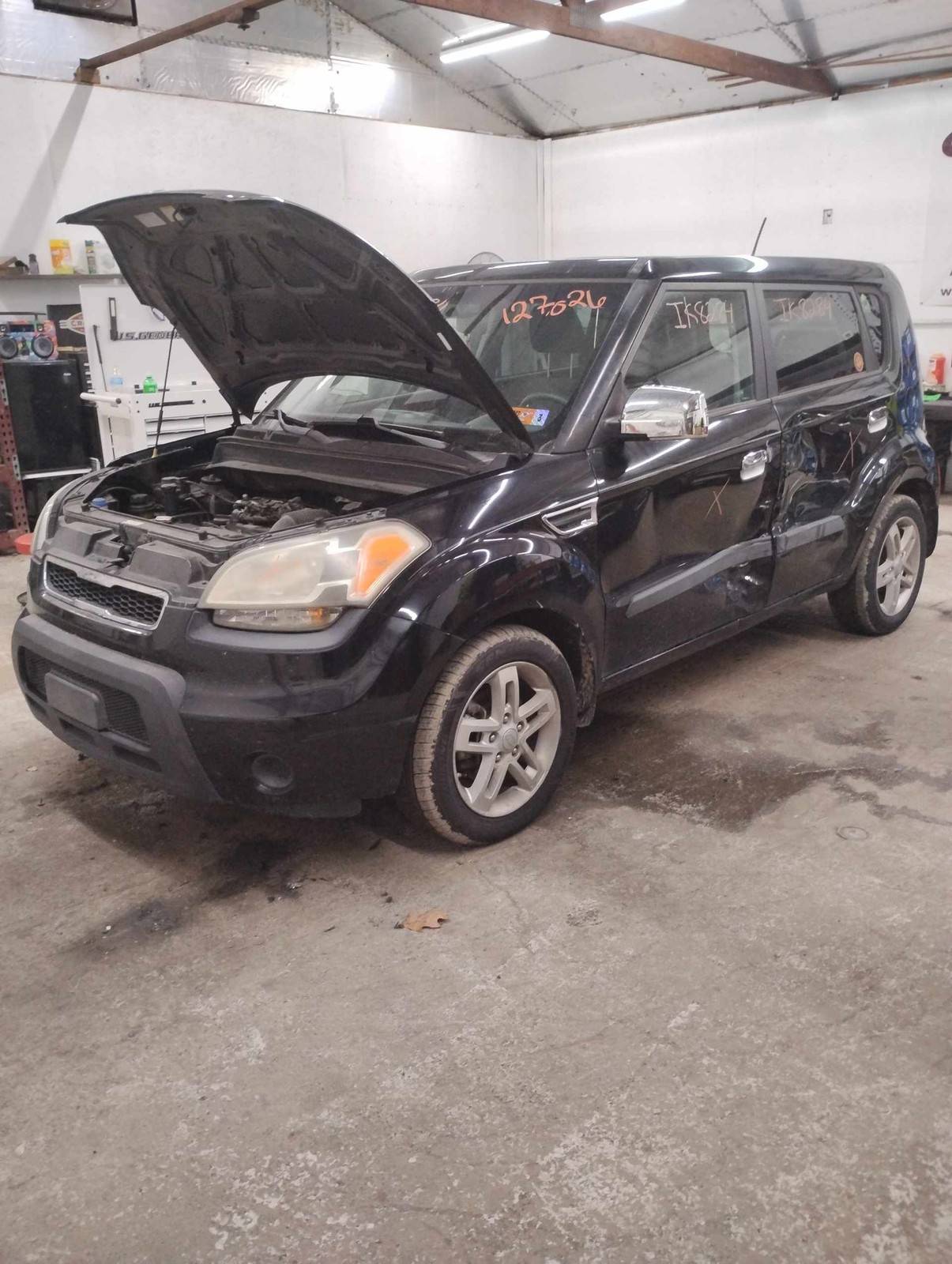 Spindle Knuckle Front KIA SOUL Left 10 11