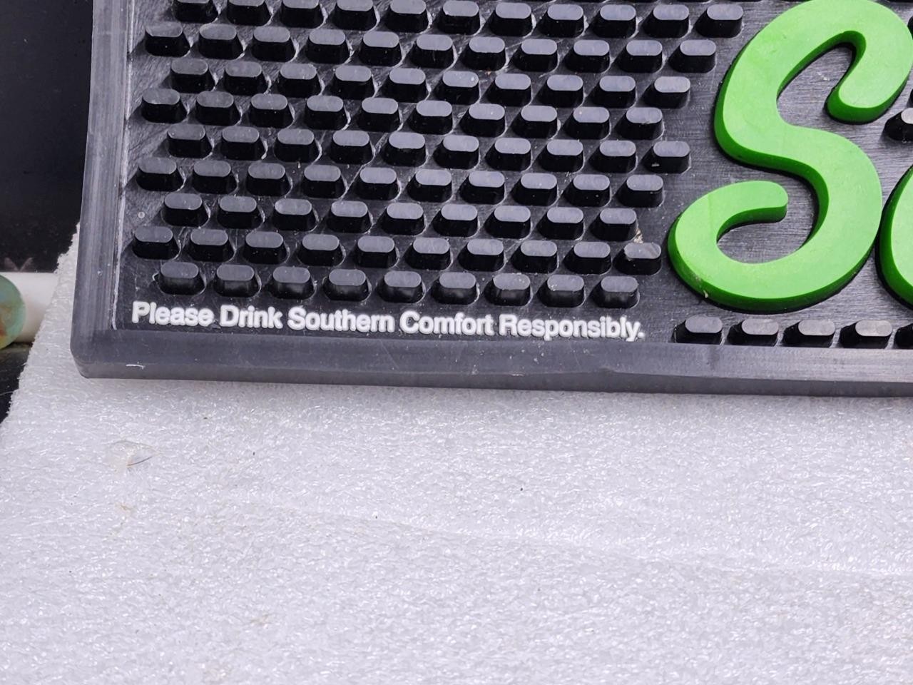 SO-CO RUBBER BAR PUB RAIL MAT SOUTHREN COMFORT 20.5" X 3.5" 2009