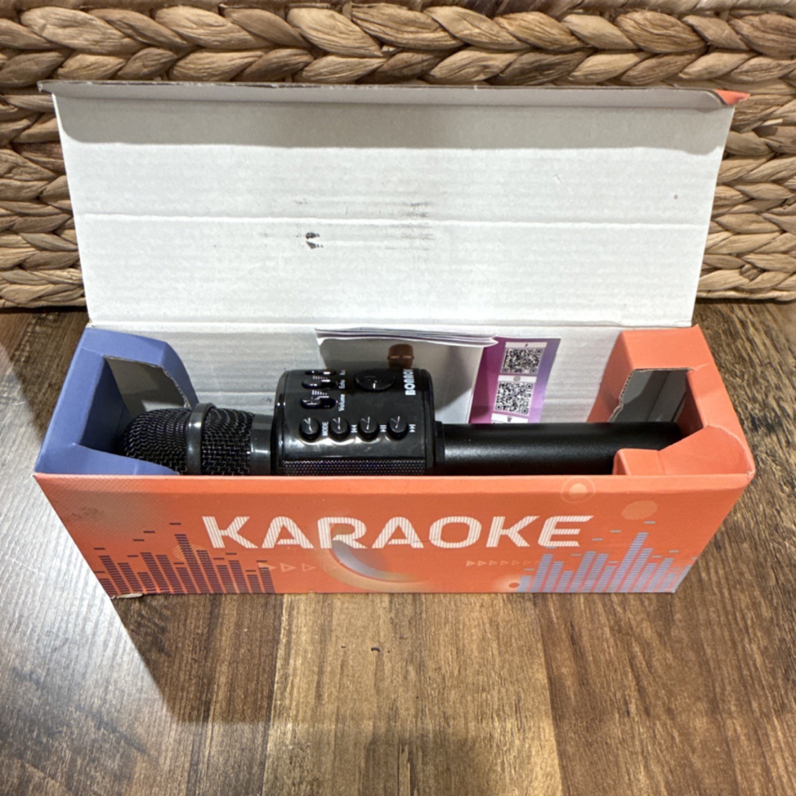 Bonaok Q37 Bluetooth Karaoke Microphone Handheld Black On/Off Switch