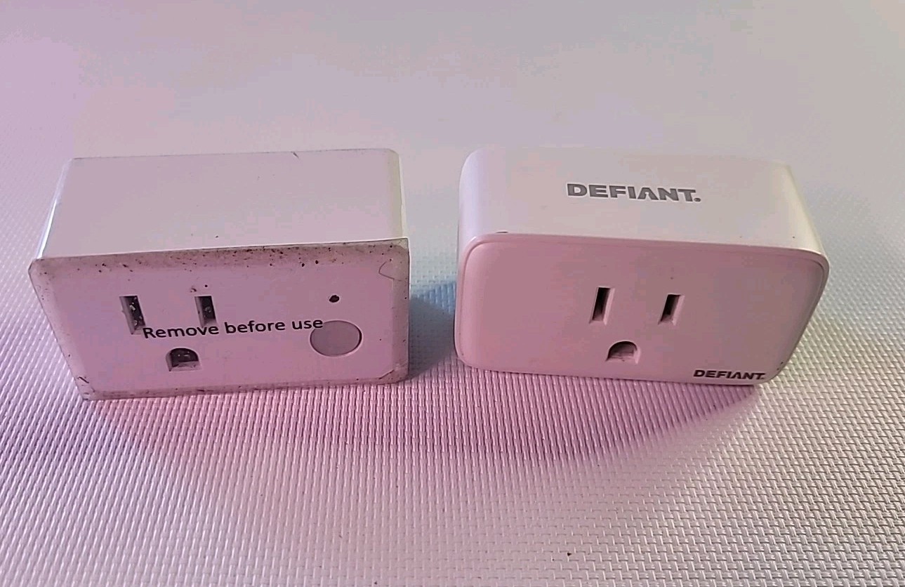 Defiant 15 Amp Indoor Smart Plug & Feit Electric Smart Plug