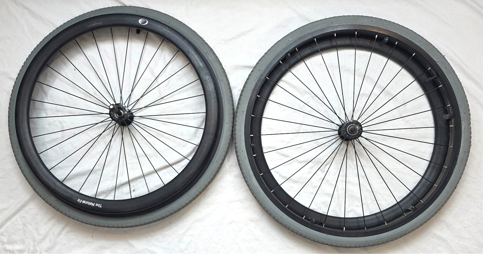 NEW Sun Zero G The Natural-Fit 24" x 1 3/8" Black Wheelchair Rims w/ Tires