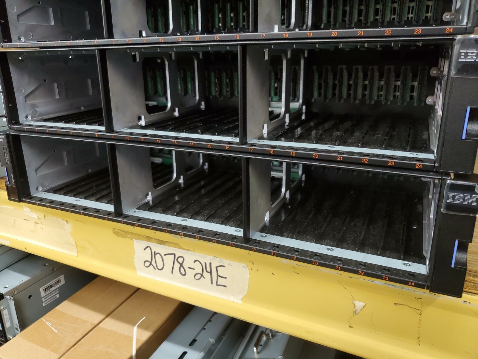IBM 2078-24E Storwize V5000 Expansion Enclosure No Drives Included