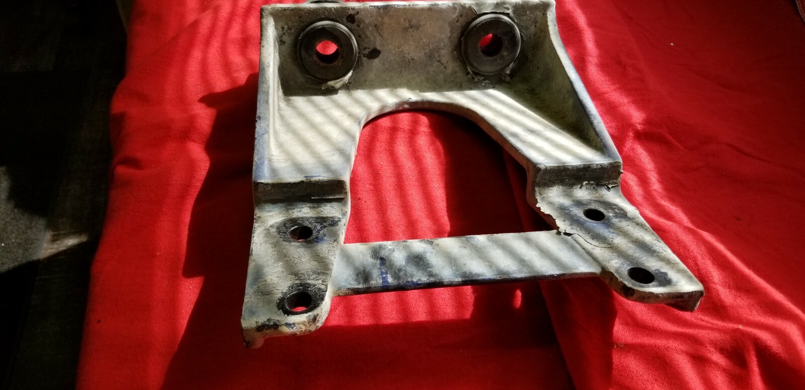 KENWORTH CAB SUSPENSION ,MOUNT, BRACKET K235-1436