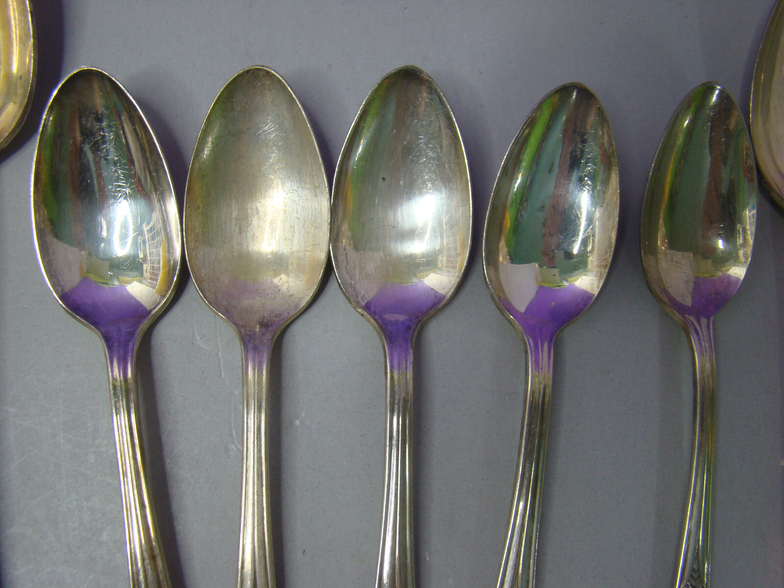 Lot of 7 wm rogers silverplate flatware spoons 5 x 6", 1 x 7.25", 1 x 8.5"