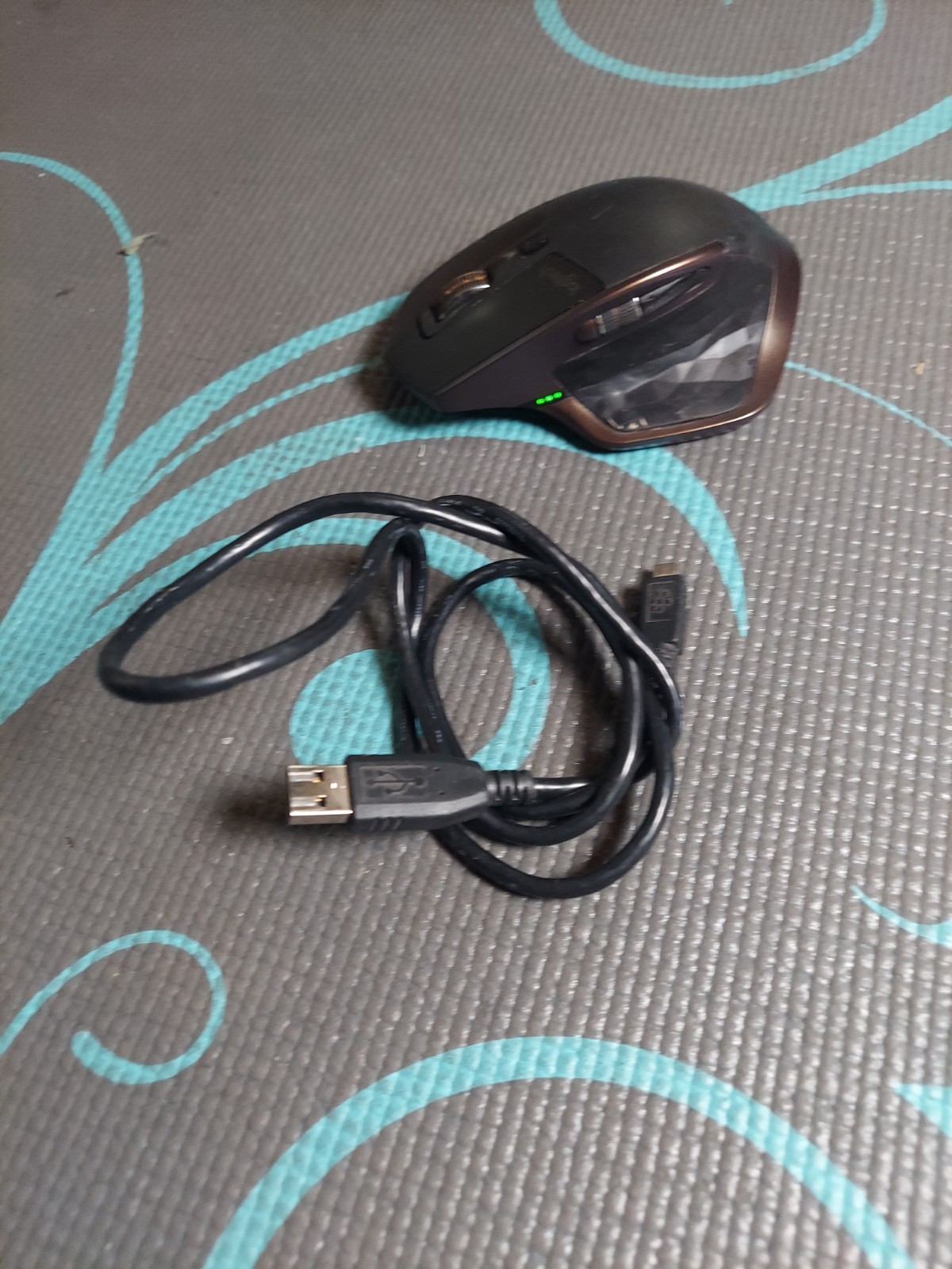 Logitech MX Master Wireless Bluetooth Rechargeable Mouse. Working