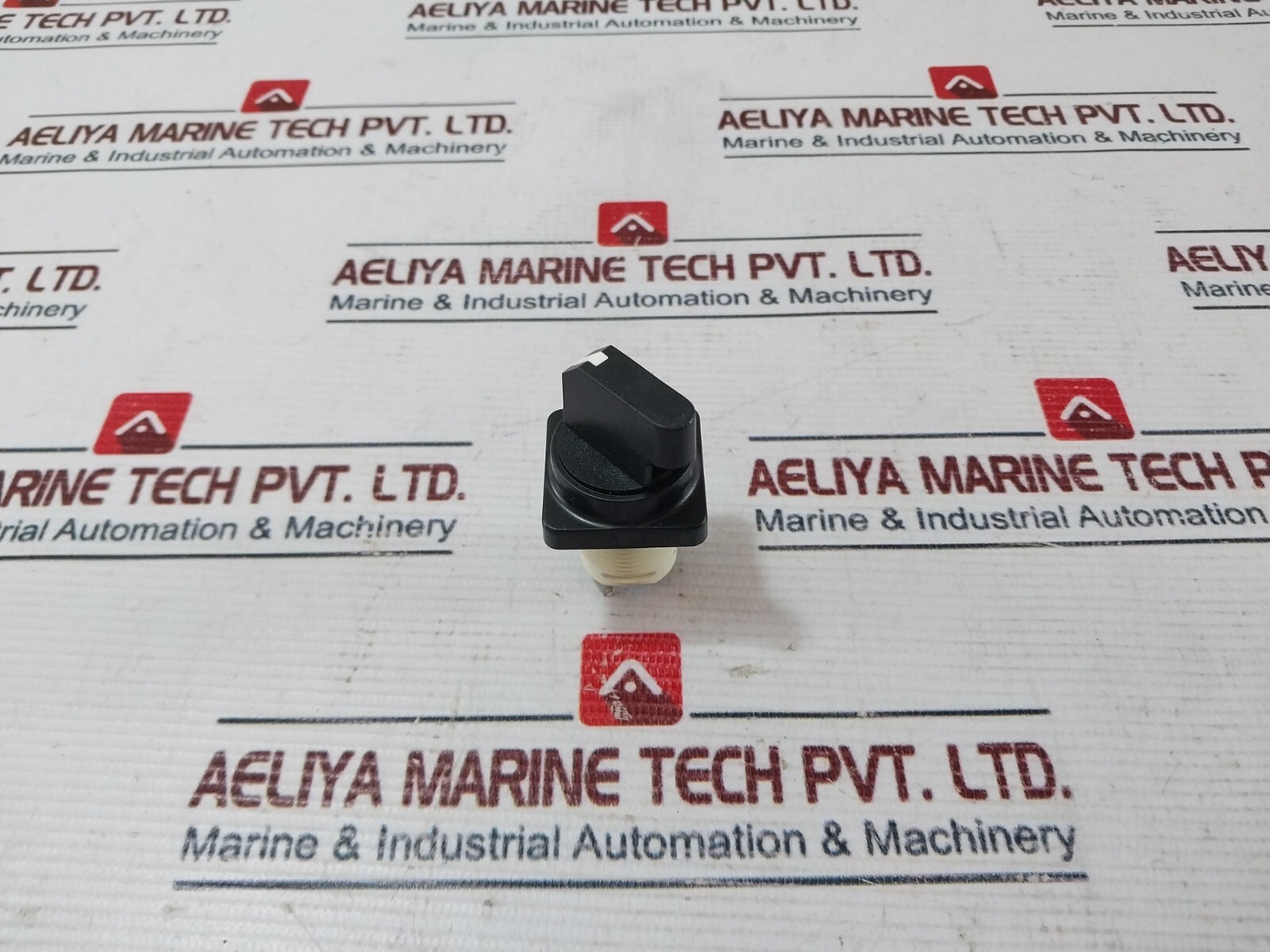 Square D D1G2S Selector Switch