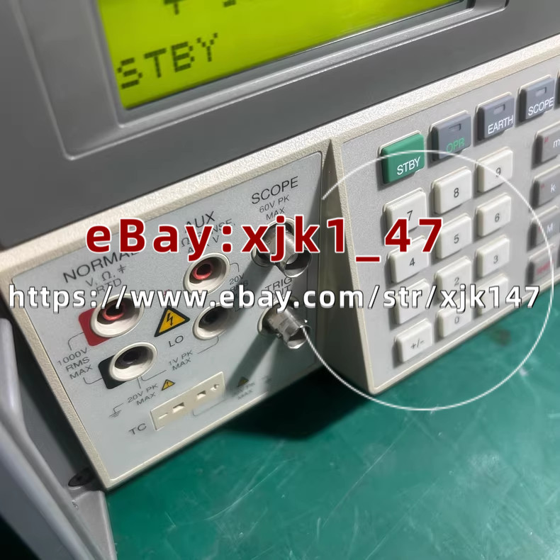 Fluke 5500A Multi-Function Calibrator Fluke 5500A at stock/xjk