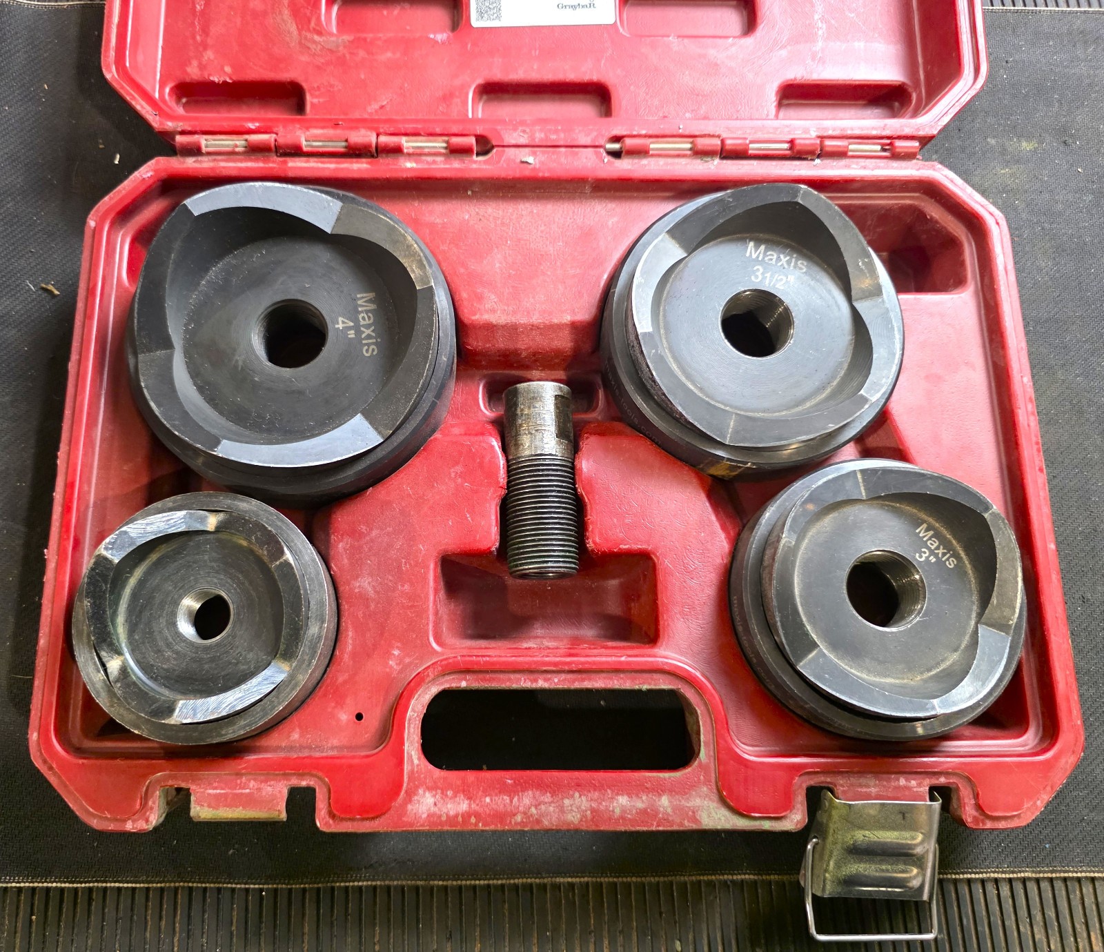 SOUTHWIRE MAXIS  MP-03 PRO MAX PUNCH 2.5 To 4"  HEAVY‑DUTY CONDUIT HOLE CUTTING