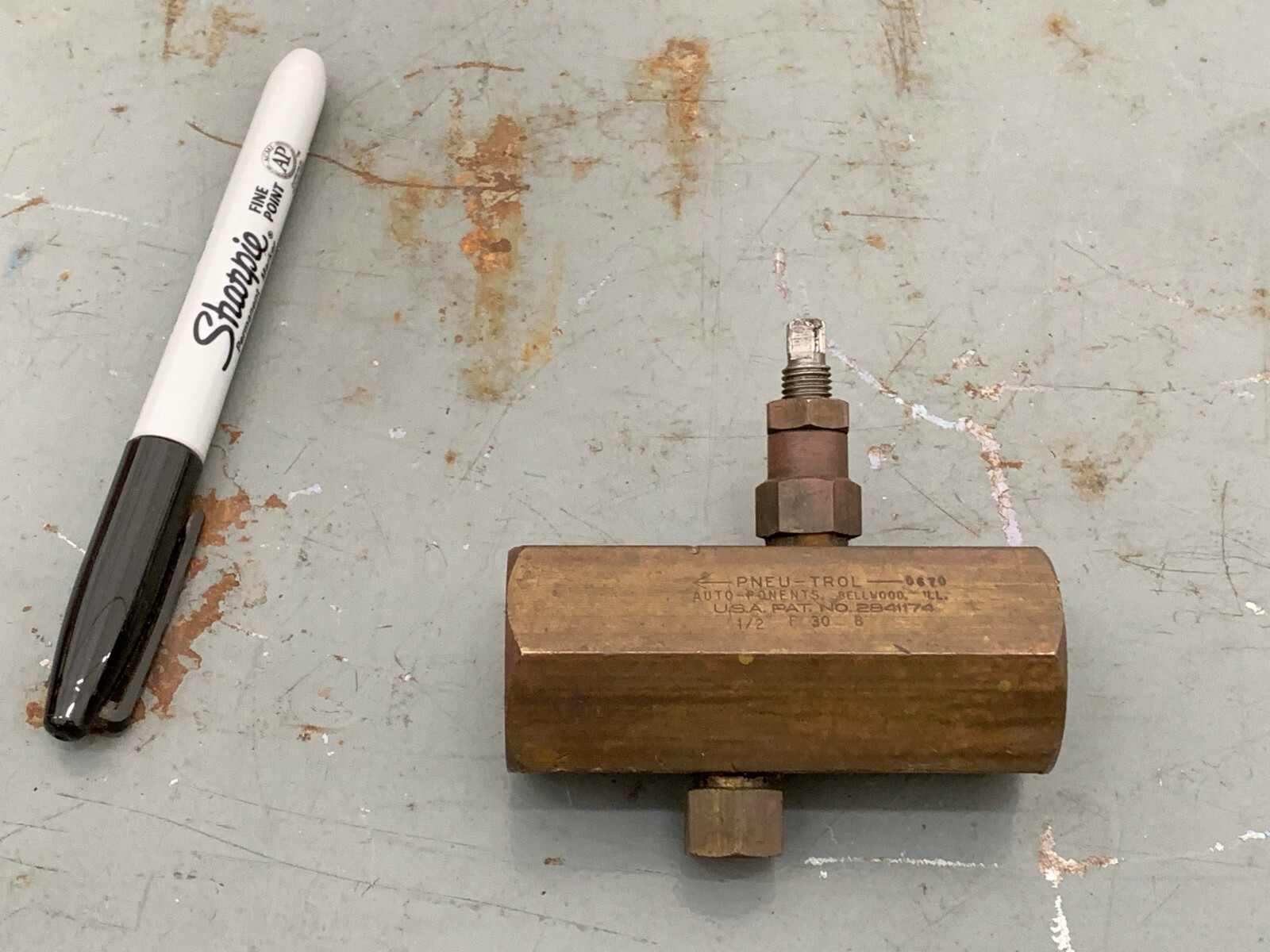 Pneu-Trol 1/2 NPT Brass F-to-F Flow Control Valve P/N F30B