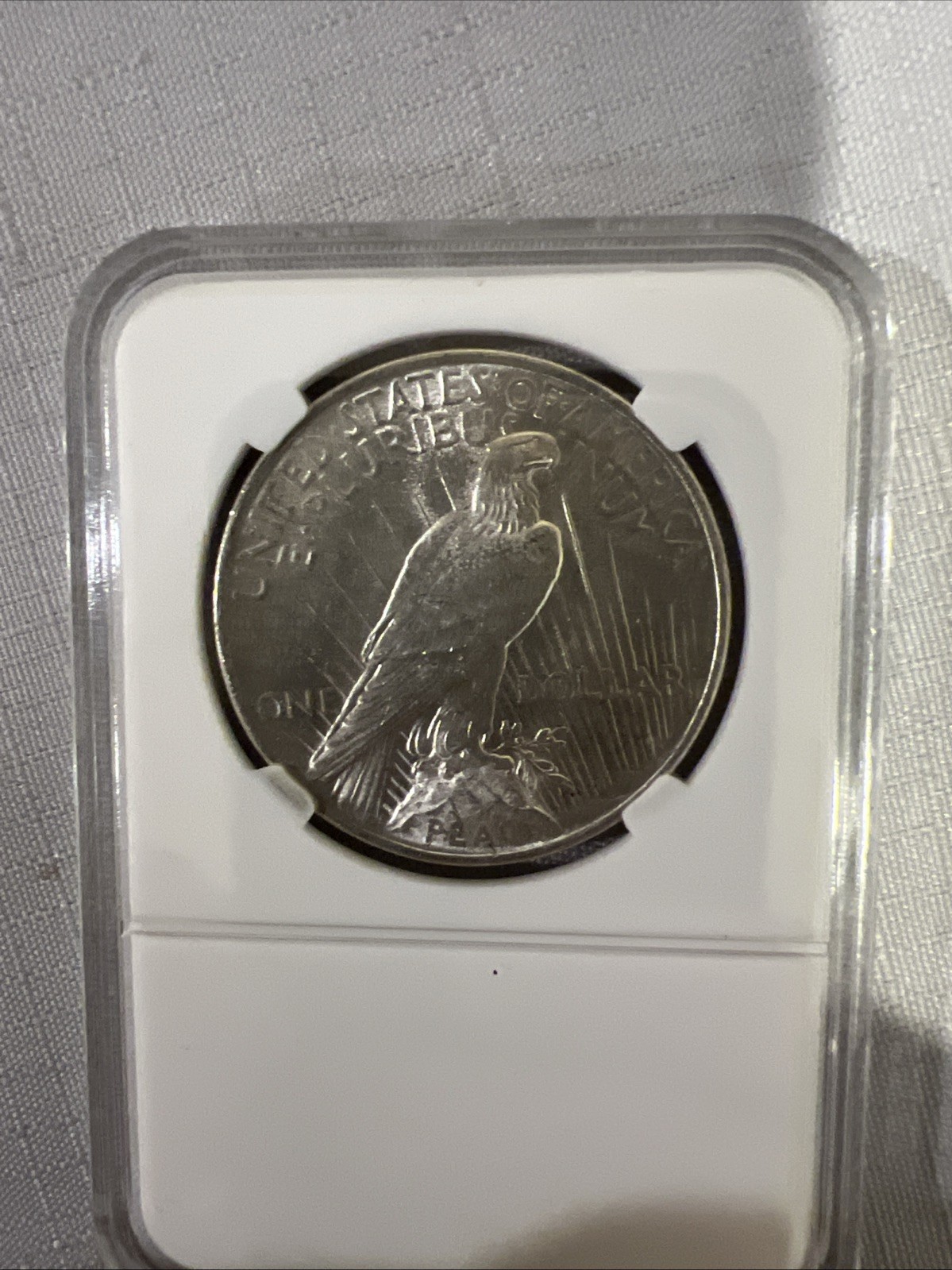 1922-P PEACE SILVER DOLLAR