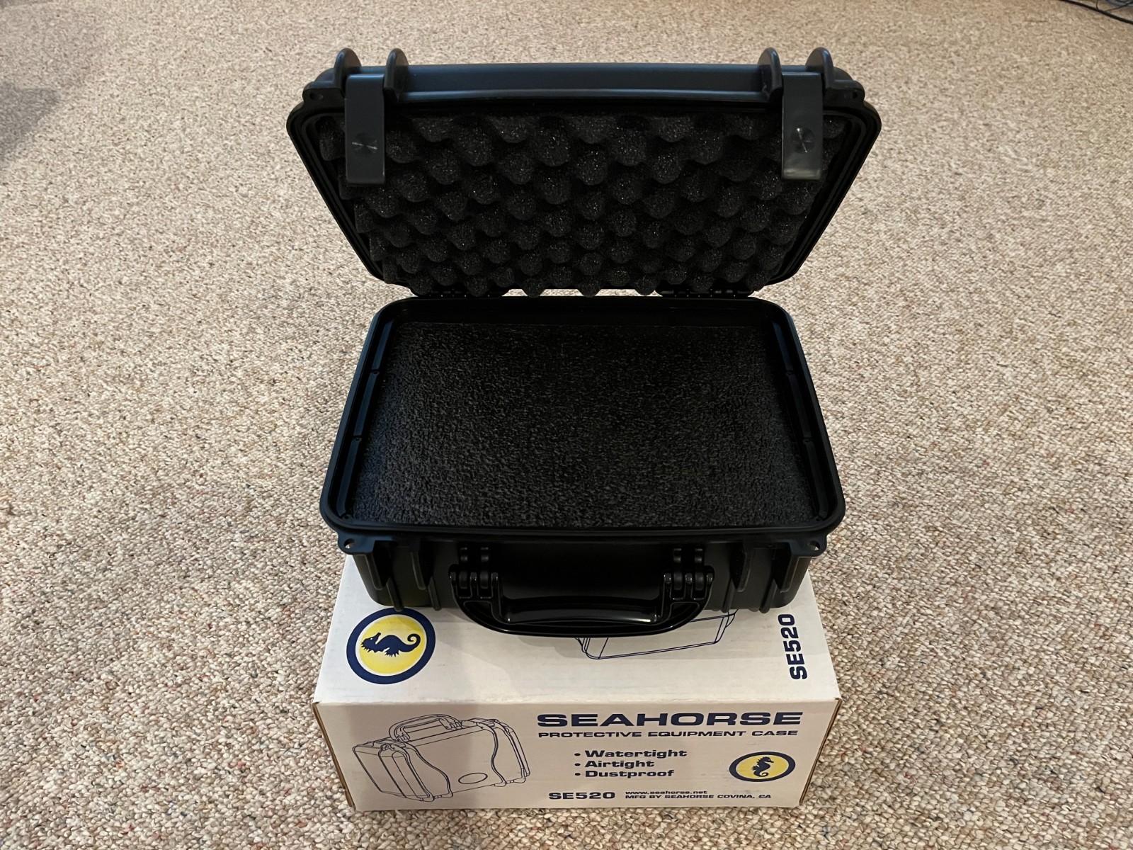 Seahorse 520 hard protective case with foam inserts.