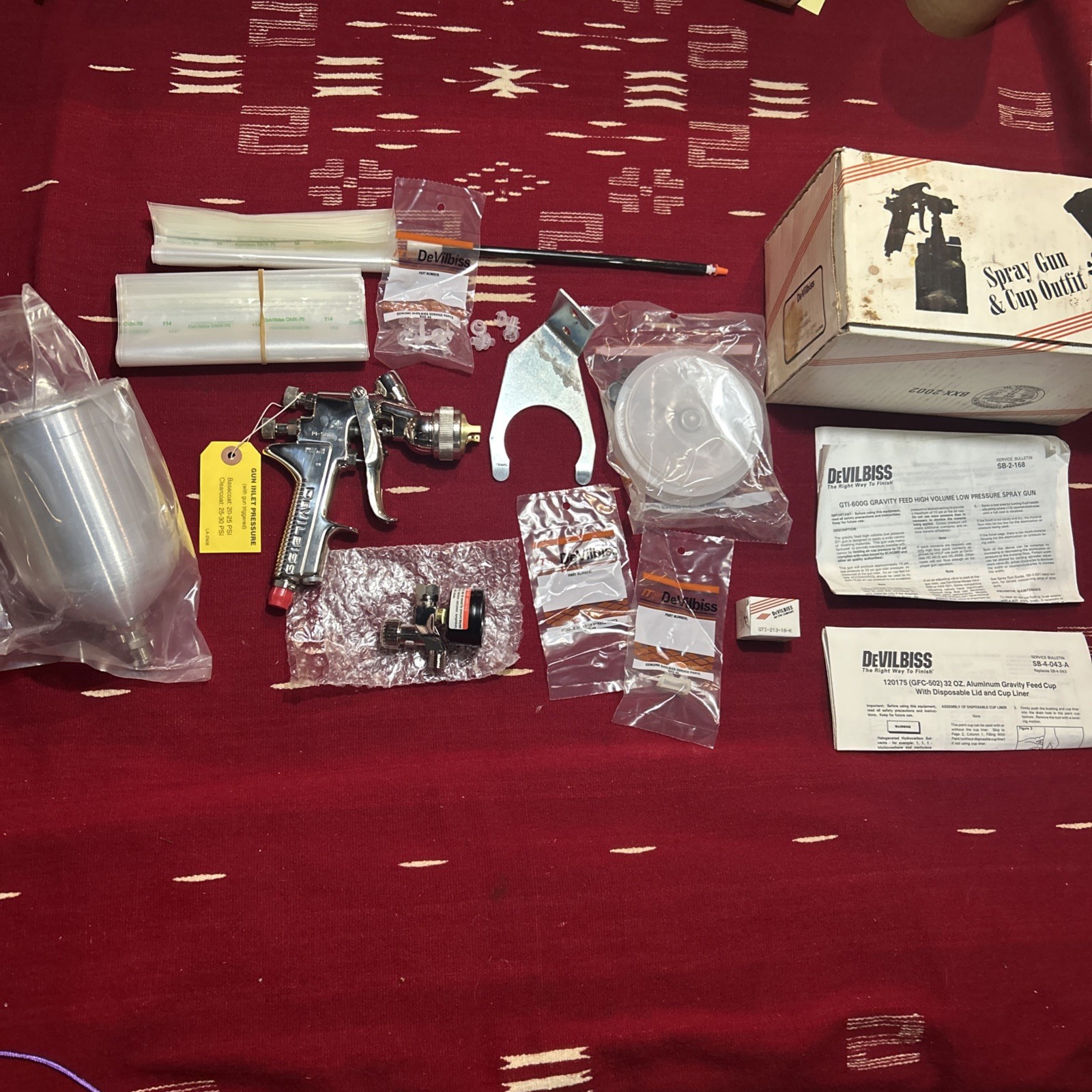 New NIB NOS Devilbiss GTI-600 G GTi  HVLP Gravity  Gun & Cup W/ Extra Parts