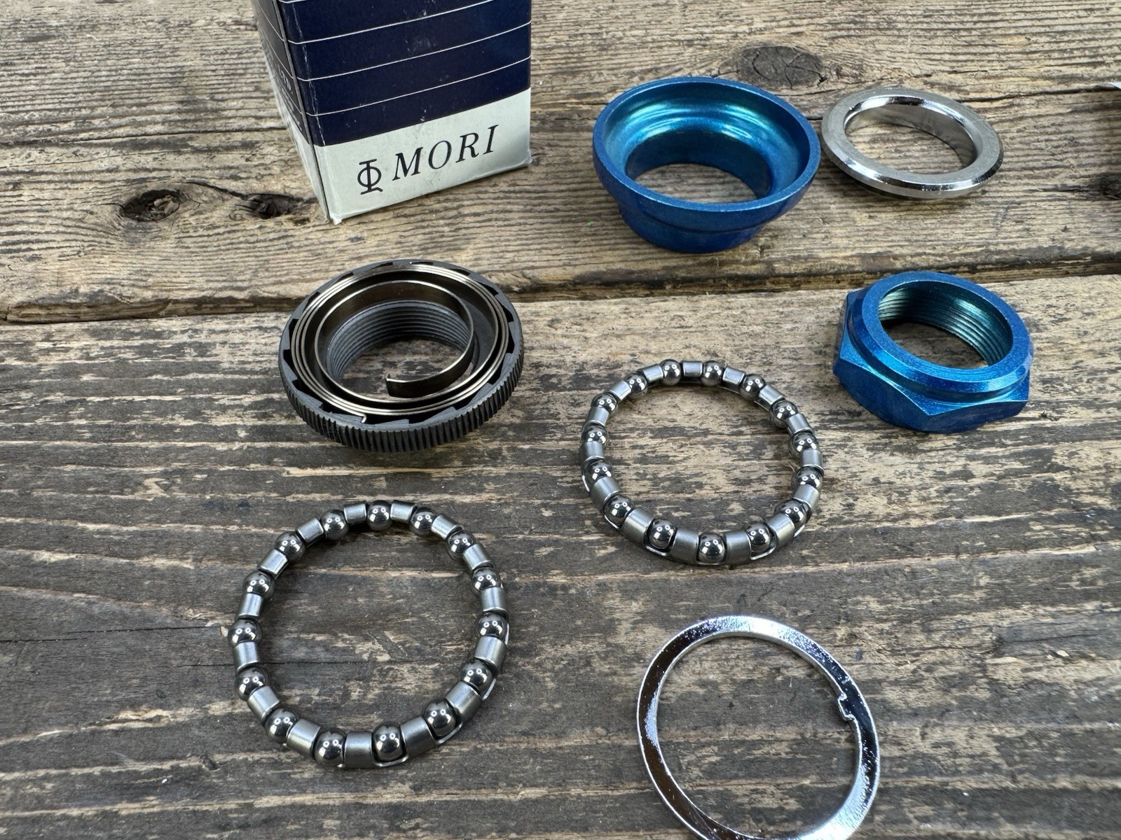 Mori Epoch Bmx NOS 1” Threaded Headset Blue