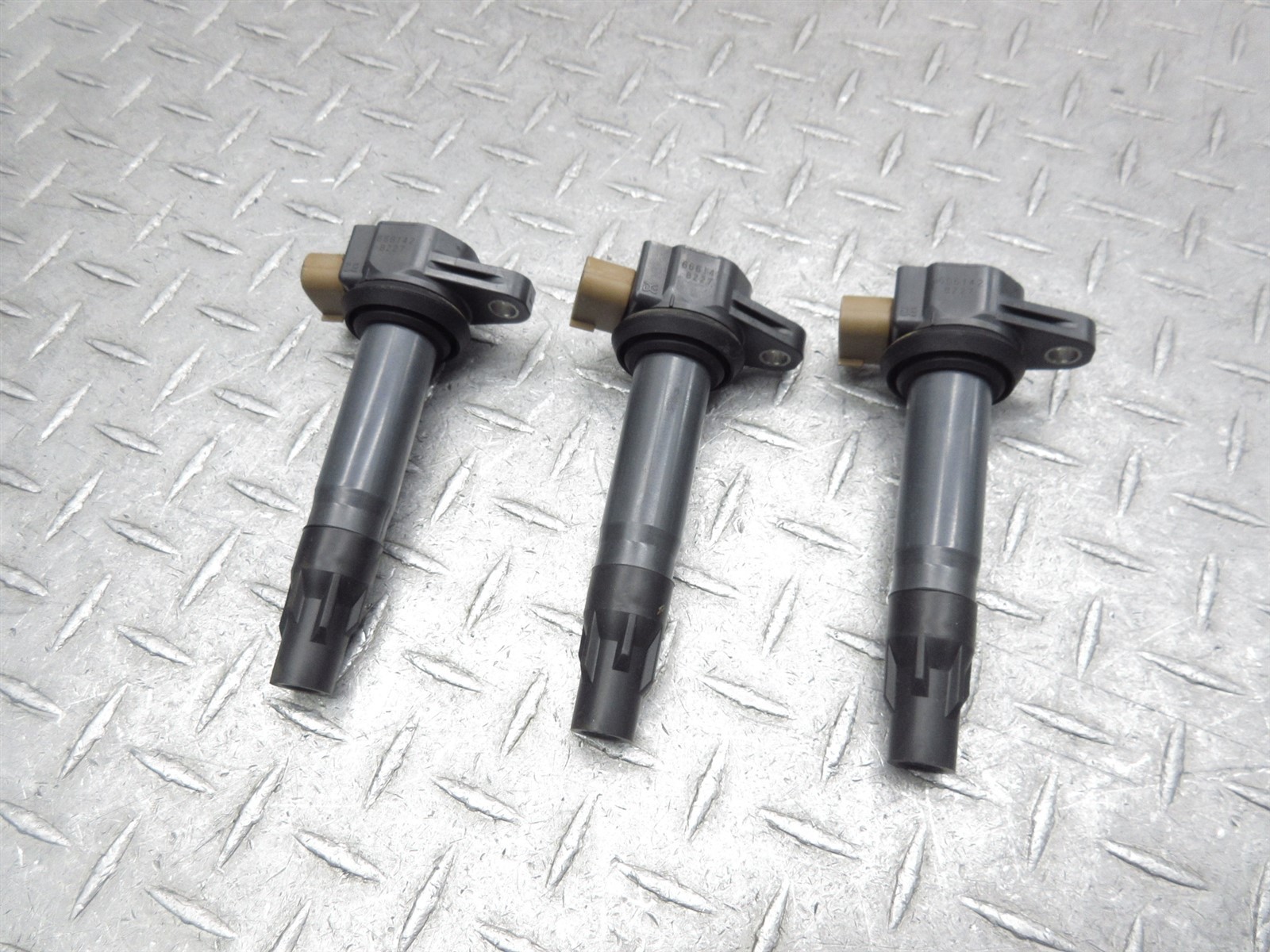 2019 19 Can-Am Spyder F3 OEM Ignition Coils Spark Plug Sticks Lot