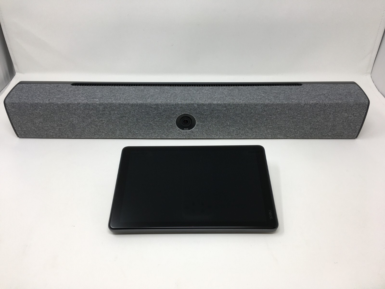 Excellent Neat Neatbar-SE B1 Conferencing Bar + Neatpad-SE A1 Touch Panel