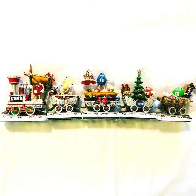 Dansbury Mint M & M's Xmas Ornamental  Holiday Express Porcelain Cold Cast 2002