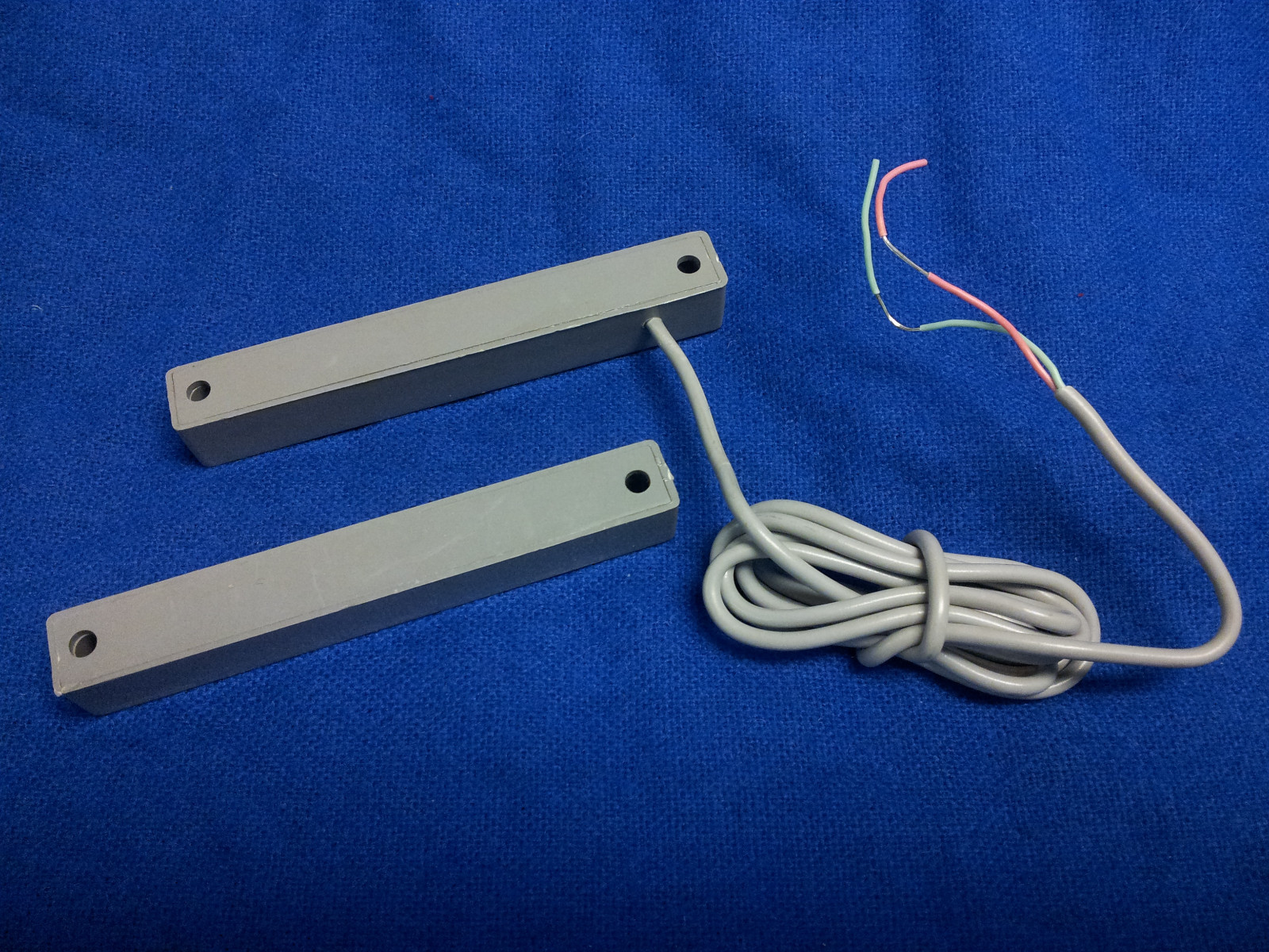 Bar Switch Sensor Wide Gap Surface Mount Contact Security Alarm System Contact