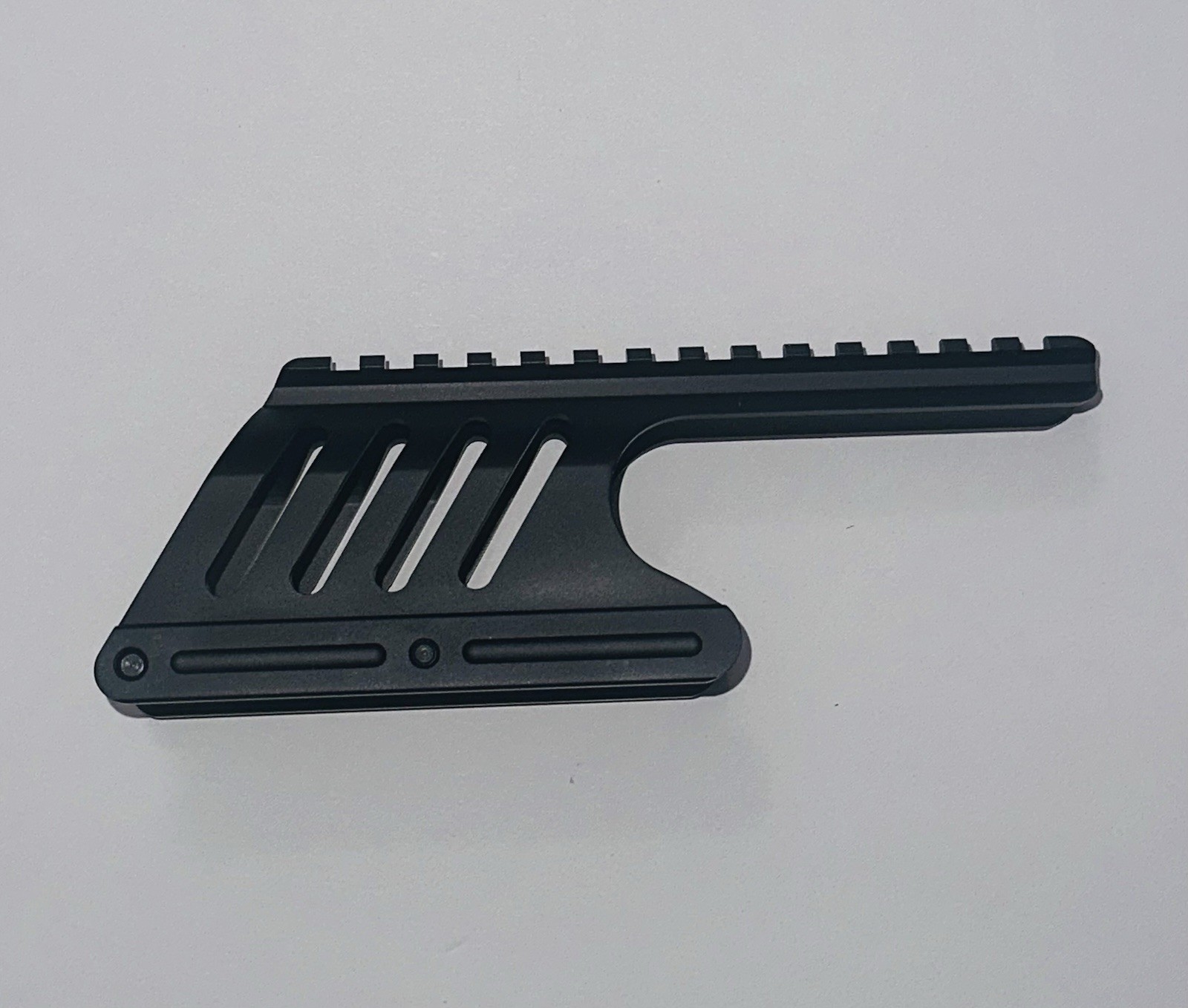 Remington 870 12 GA Saddle Tactical Scope Mount With Top Rail