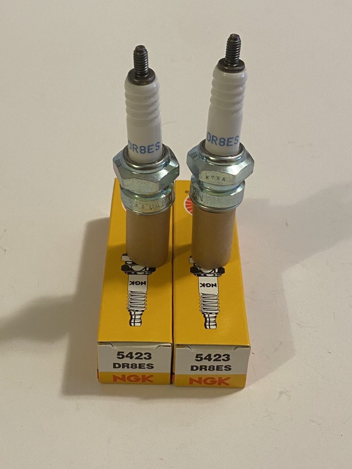 NEW NGK NICKEL SPARK PLUGS 5423 (QTY. 2) DR8ES FITS FERRARI LAMBORGHINI YAMAHA