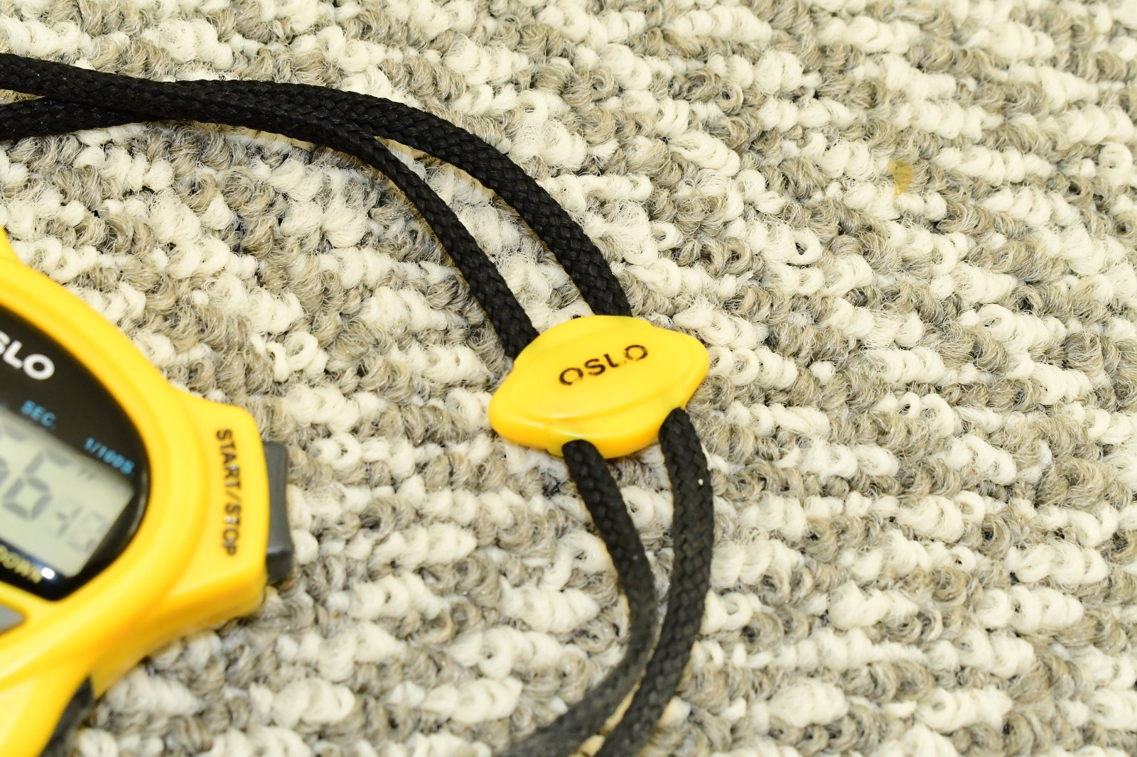 Robic OSLO 1000W Dual Stop Watch Count Down Timer Stopwatch - YELLOW, Used