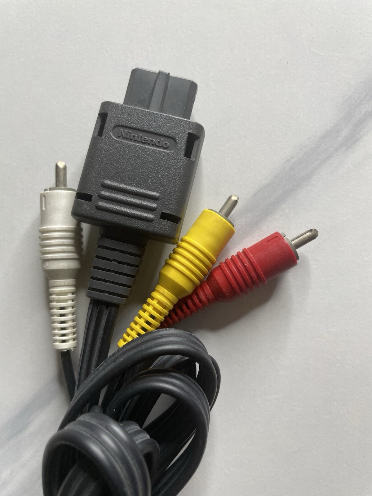 AUTHENTIC OEM Nintendo N64 Gamecube SNES AV RCA Video Cable Testd Nice Condition