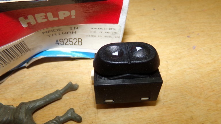 NEW Help, 49252B, Ford Power Window Switch *Free Shipping*