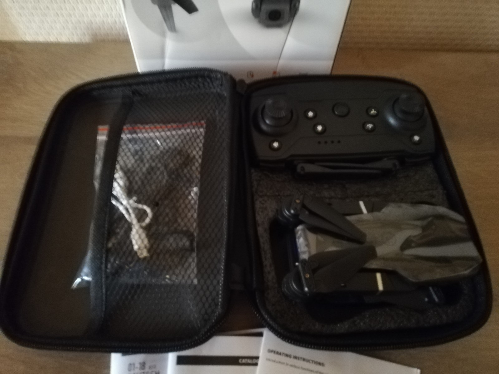 E99 Pro foldable drone / HD camera, remote control, case + accessories + battery