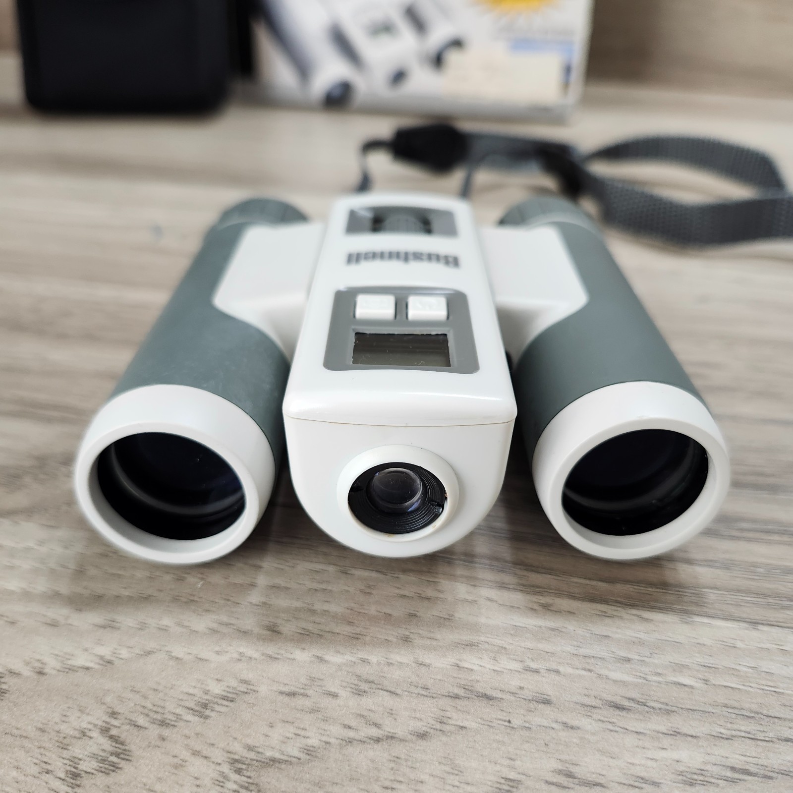 Bushnell ImageView 10x25 Binocular & Digital Camera11-1026 W/Box
