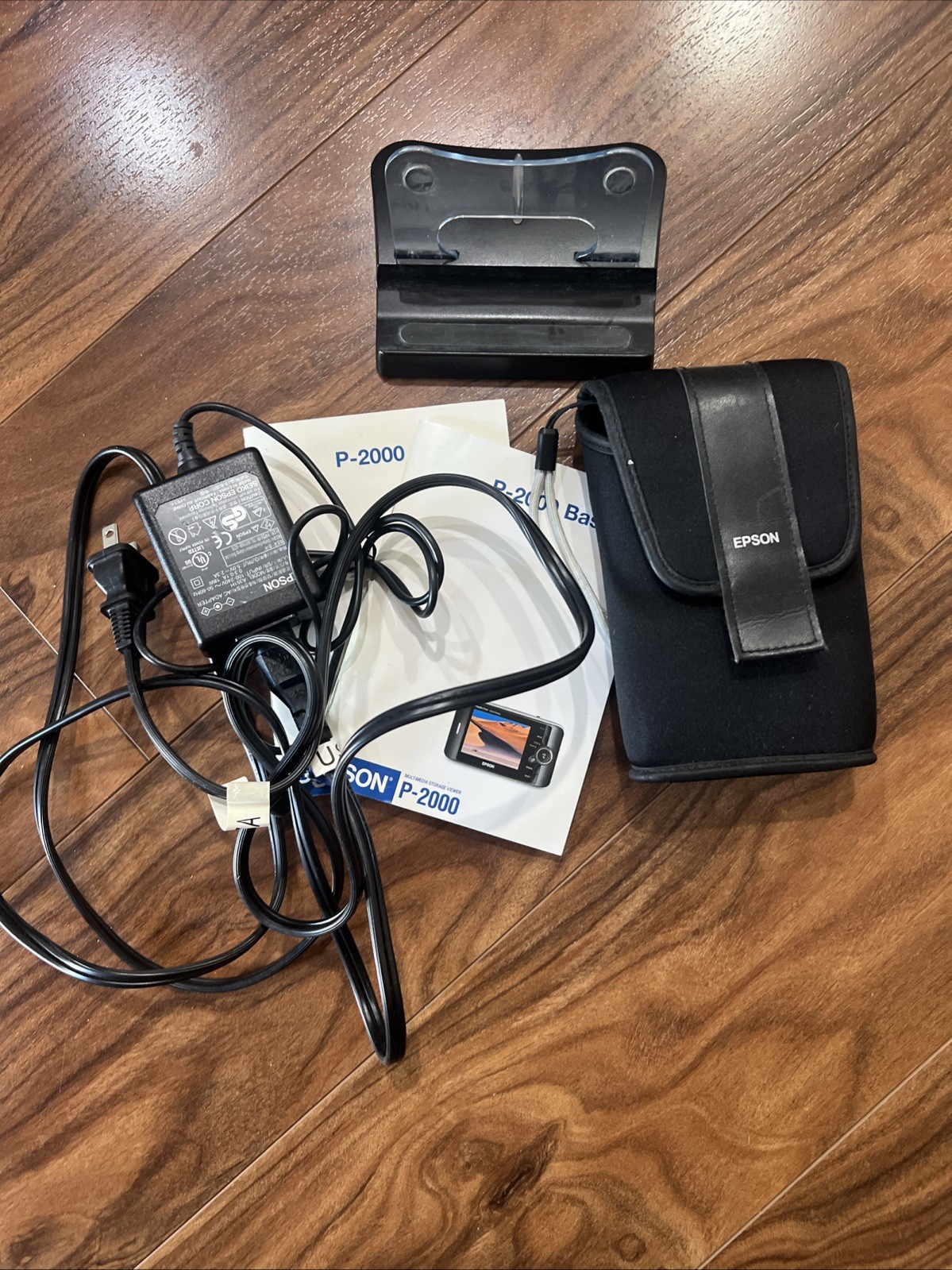 Epson Photo Fine P-2000 With Case And Charger