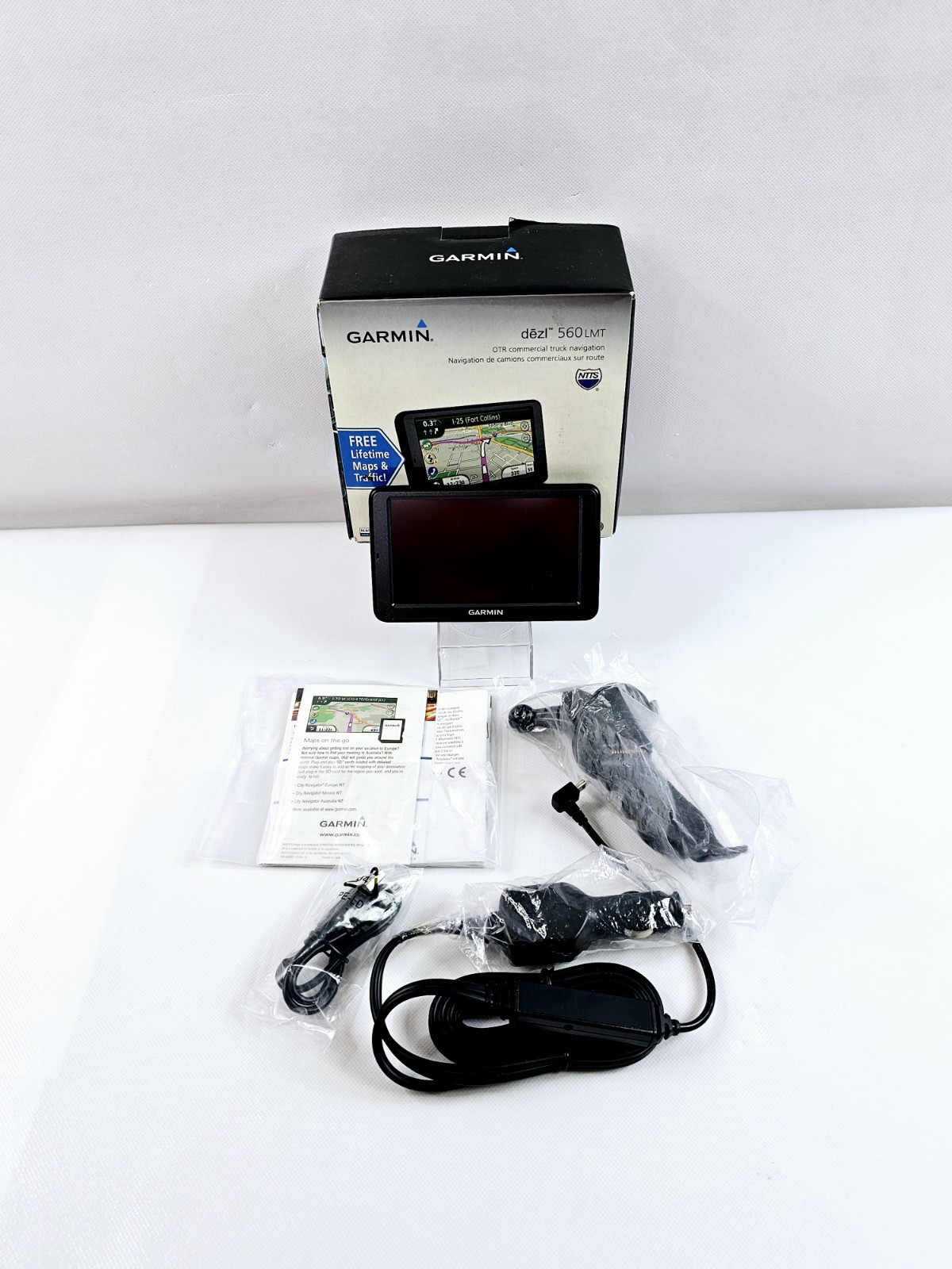 Garmin 5" dezl 560LMT Lifetime Map Traffic Bluetooth Truck RV Car GPS Navigation