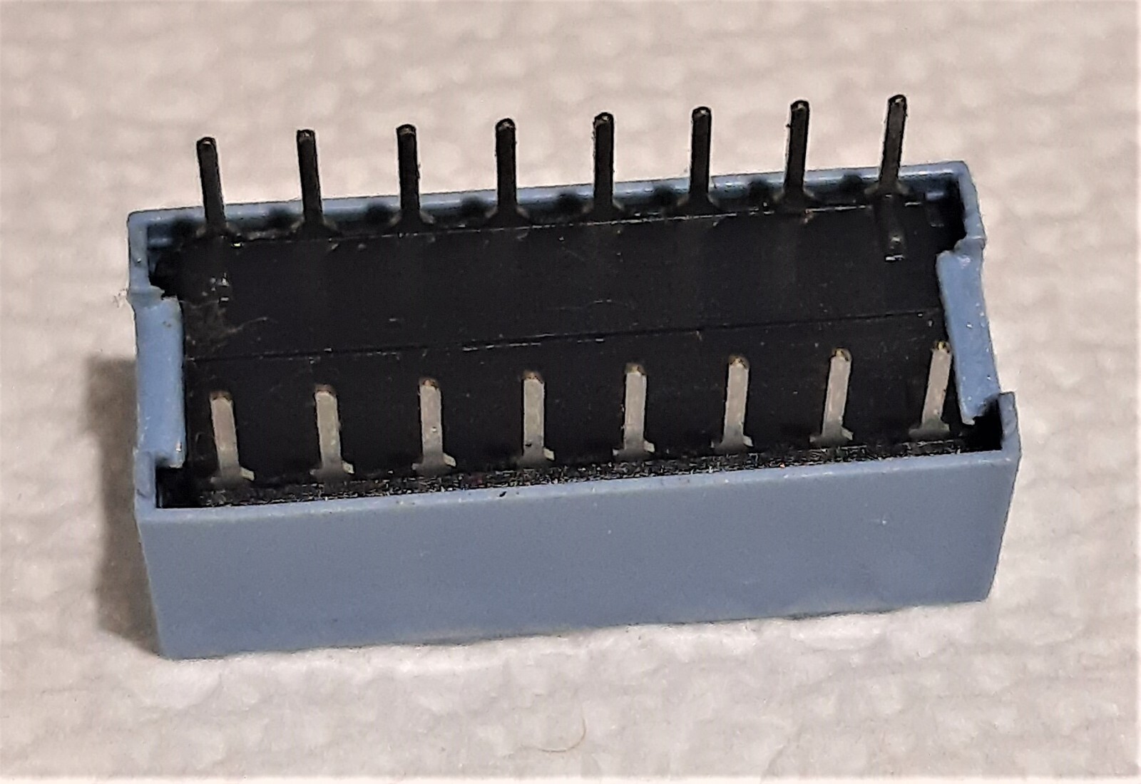 Quantity 2 CTS 206-8 8-Position DIP Switch