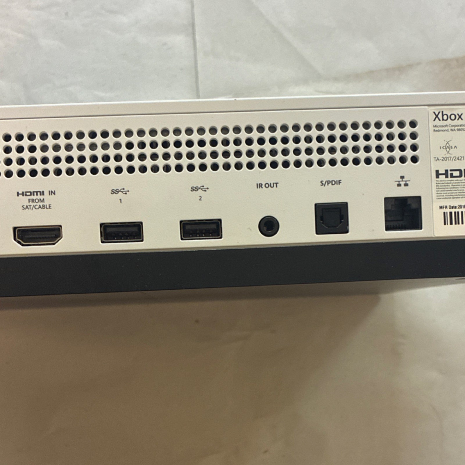 Tested working Microsoft Xbox One S with HDMI & controller