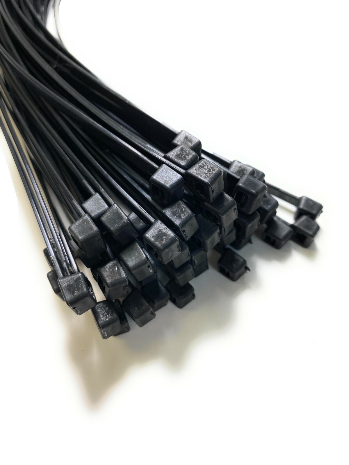 Plastic Cable Ties Long and Wide Extra Large Zip Ties wrap Extra heavy duty ties