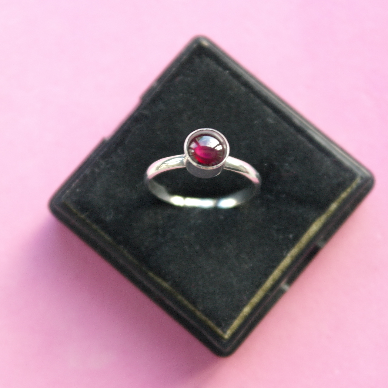 925 Silver Ring With Garnet  Gemstone 1.1 Gr. Size   O  and  P