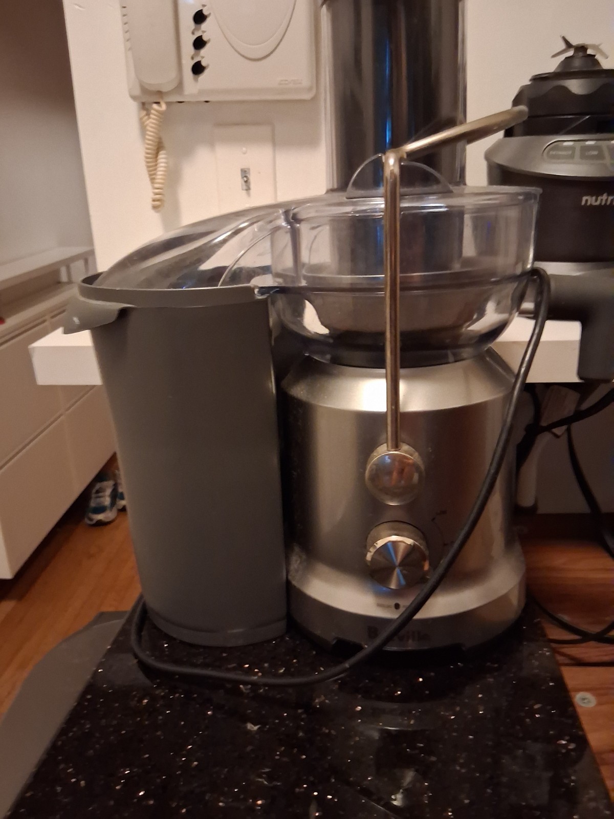 Breville BJE530BSS Juice Fountain Cold Plus, 70 fl oz, Brushed Stainless Steel