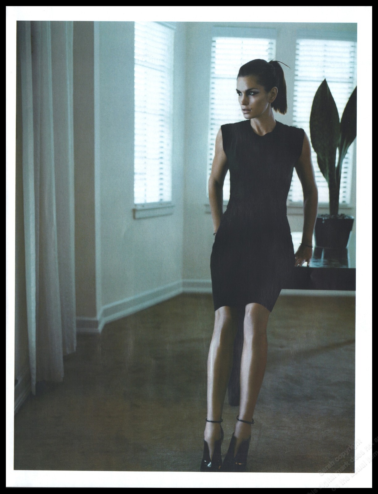 High Heels Cindy Crawford Supermodel Print Ad Women Fashion Long Legs 2004 -1pg