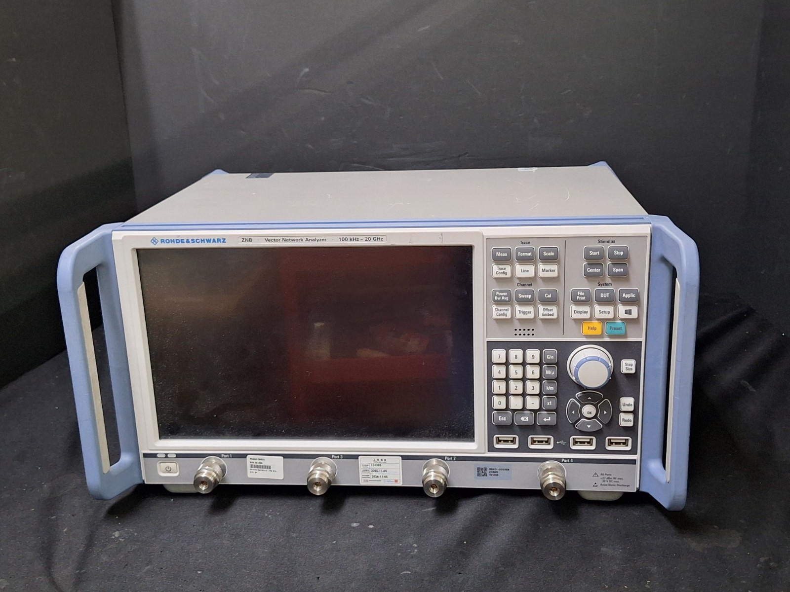 R&S ZNB20 Vector Network Analyzer 20 GHz, Win 10, 4 Port  (1235)