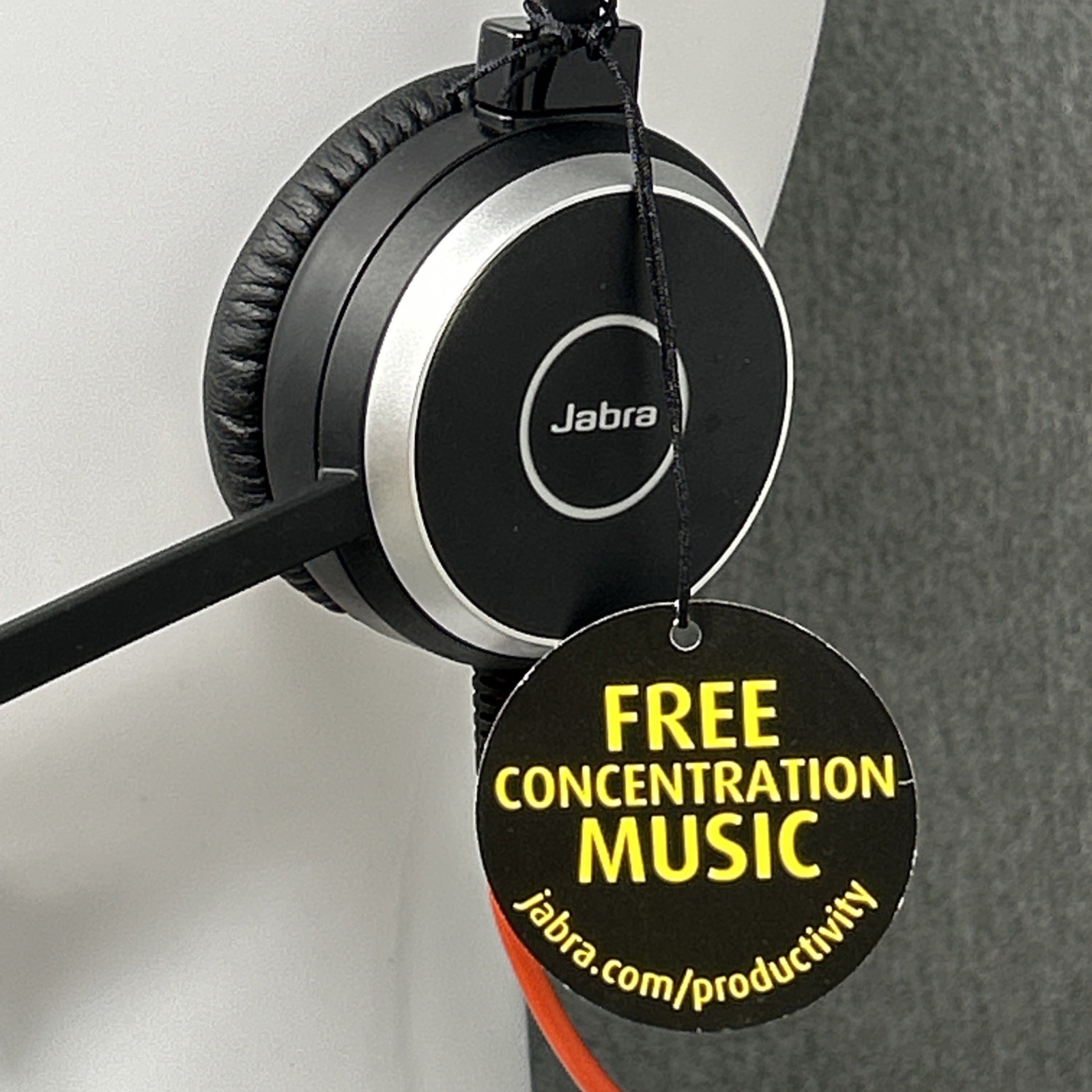 JABRA Evolve 40 Stereo Wired Headset USB-A Inline Controller Neoprene Case Black