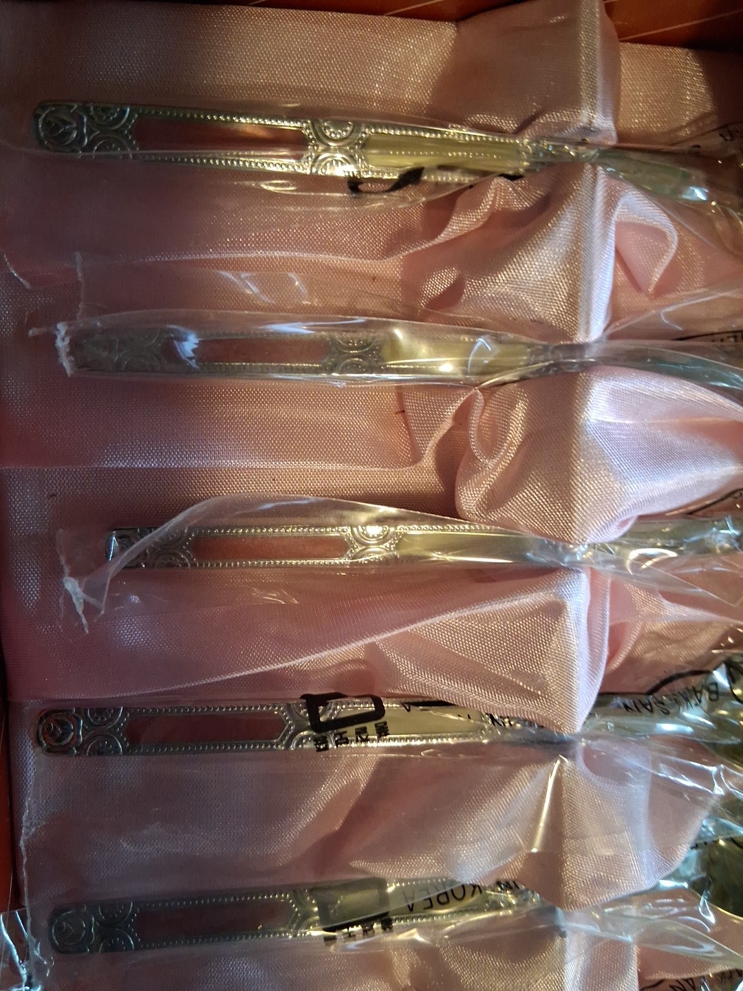 Vtg Tableware Set